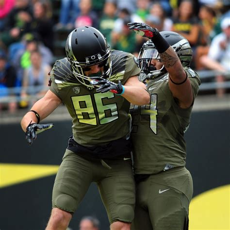 oregon ducks football team|latest oregon ducks football news.